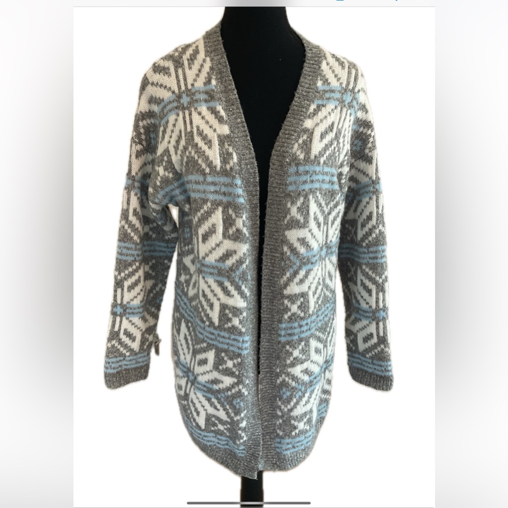 Dreamers Cozy Snowflake Open Gray, White  & Blue  Sweater.